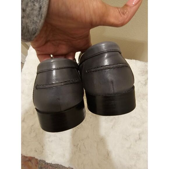 NWOB Banana Republic Italian Leather Gray Loafers Size 11 - Picture 7 of 10